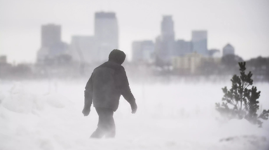 Heavy Snow Snarls Travel As Winter Storms Hit US Bangladesh Post