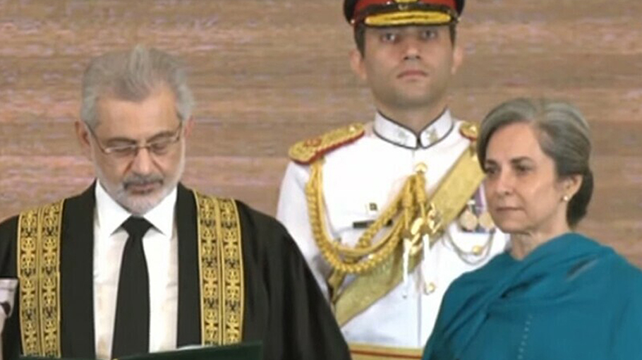 Justice Qazi Faez Isa Sworn In As Th Chief Justice Of Pakistan