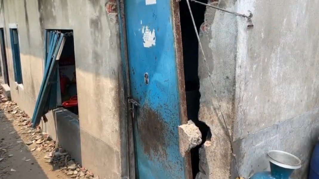 ‘Compressor’ blast at Narayanganj home leaves 4 injured