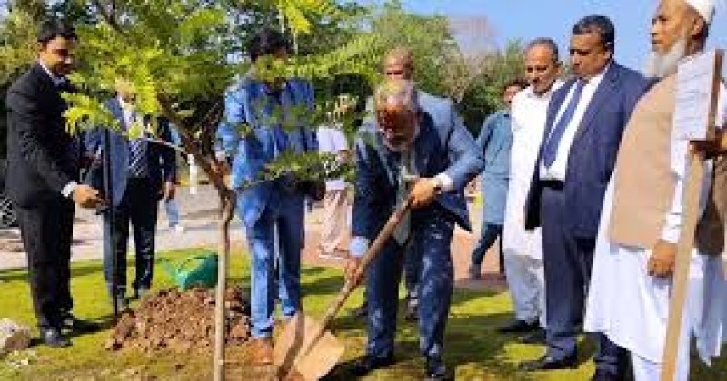Bangladesh delegation visits High Commission in Islamabad