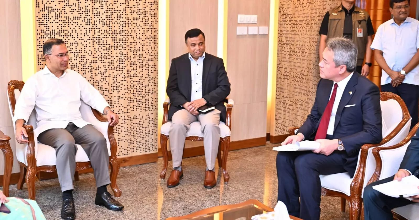 PM seeks Japanese investment in AI Data Centre, KAFCO-2