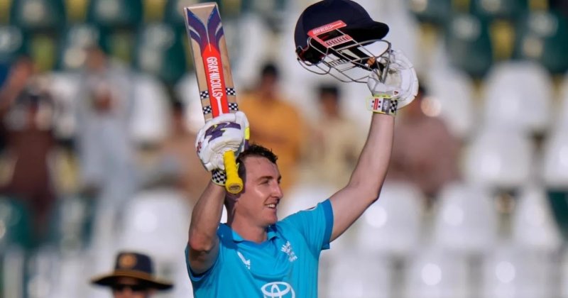 Brook hits record double century as England make 429-4