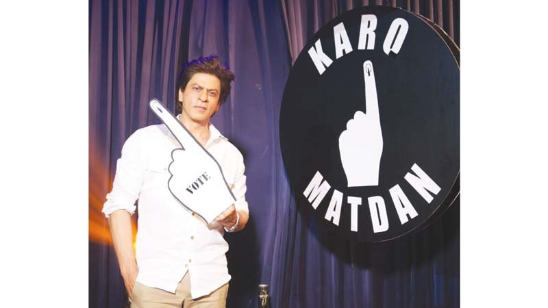Shah Rukh Khan turns rapper