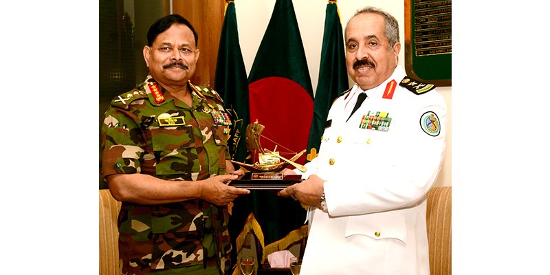 Saudi border guards DG calls on army chief