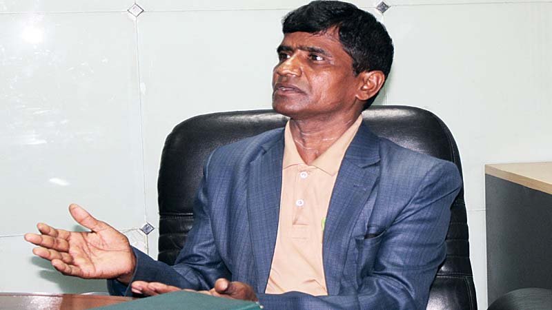Singer with passion  for Bangabandhu 