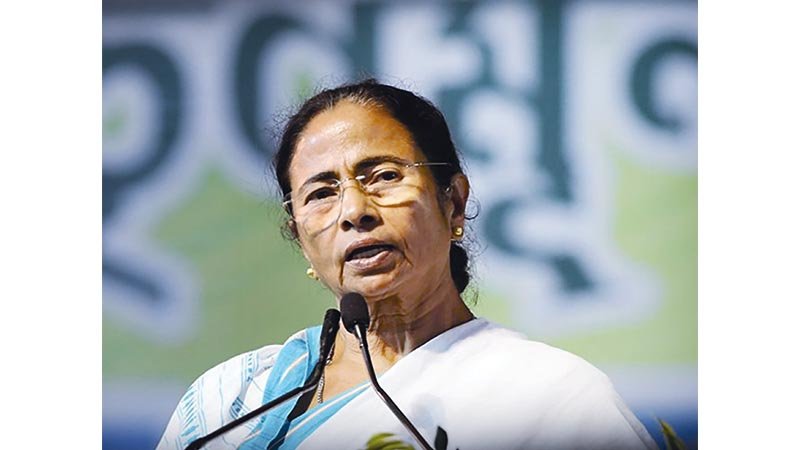 Those living in Bengal must learn Bangla: Mamata