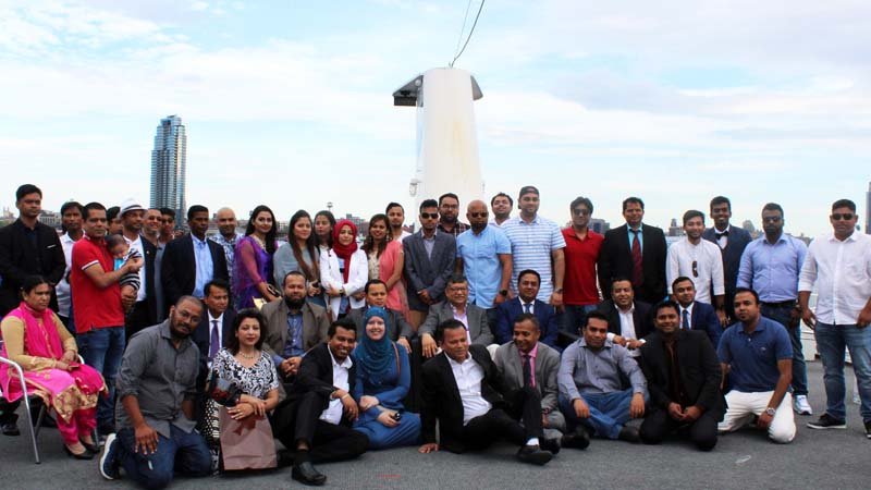 Daffodil alumni hold reunion in New York