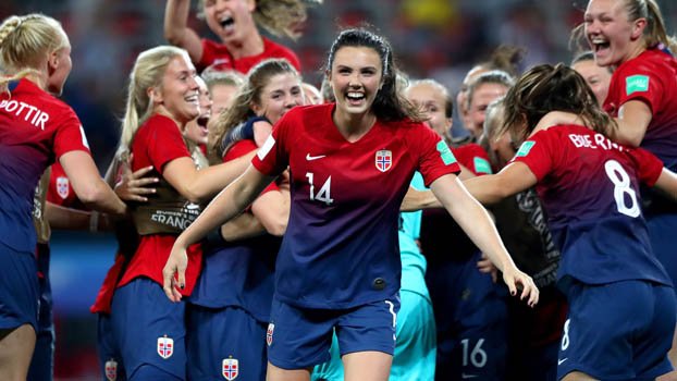 Norway sink Australia in shootout, Popp leads Germany into quarter-finals