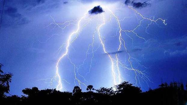 3 of a family among 5 killed in Satkhira lightning 