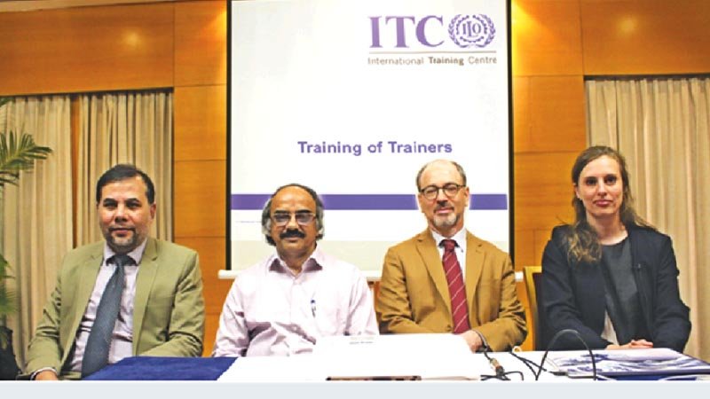 4-day training for trainers of   public procurement begins