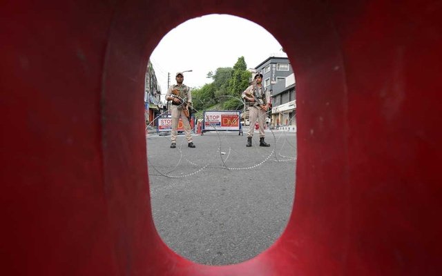 Pakistan vows to fight India's 'illegal' Kashmir move