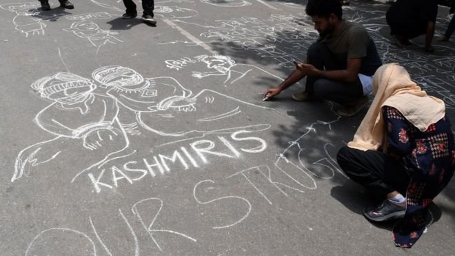 Kashmiris express anger at loss of special status