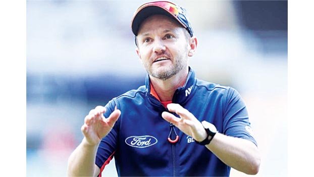 Bangladesh coach: Hesson is  pursued by BCB in a tough race 