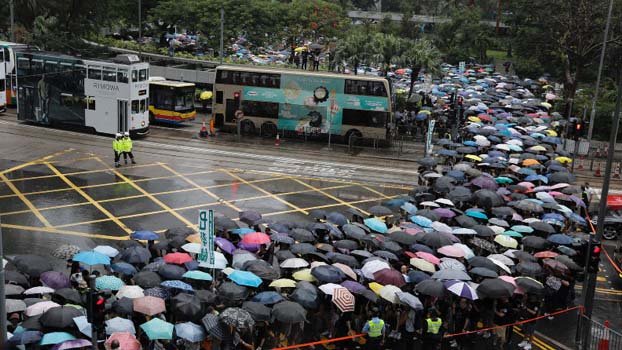 Hong Kong teachers’ rally starts another weekend of protest