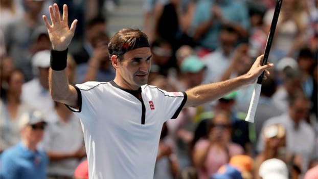 Wawrinka advances as Djokovic quits, Federer rolls