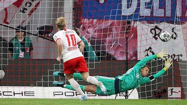 Bayern draw with Leipzig, fails to reach top