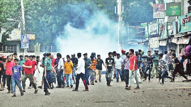 Over 100 injured in Geneva Camp clash - Bangladesh Post