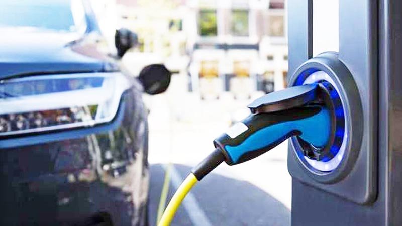 Dyson crashes out of race  to make electric cars