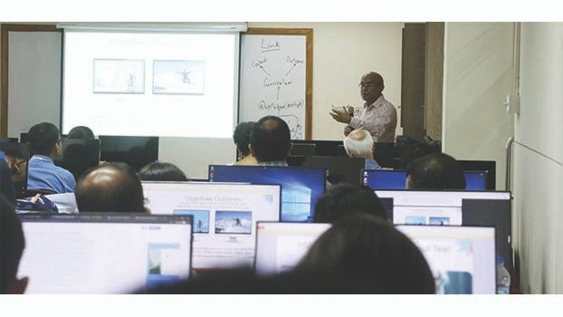 BracU holds hands-on faculty workshop