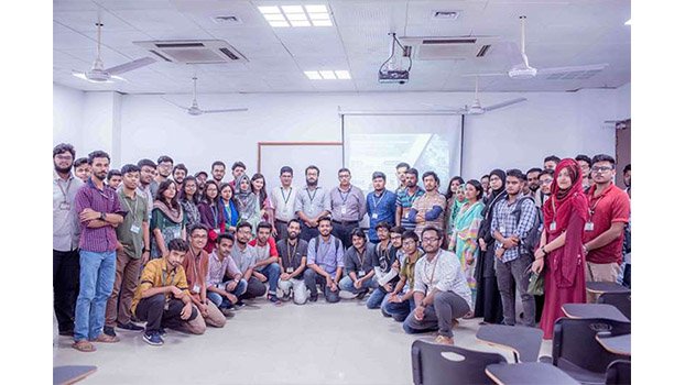 AIUB organises seminar on biomedical processing and analysis techniques