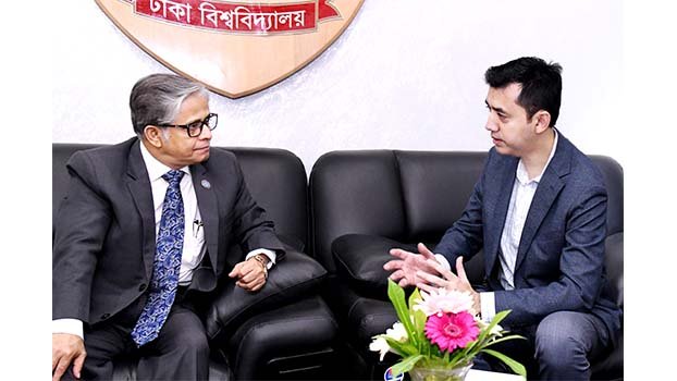 Japan delegation meets DU VC