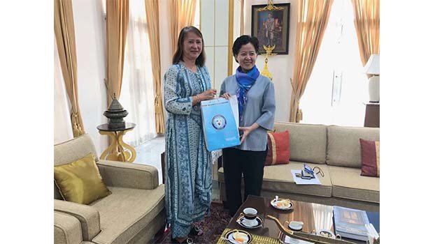 Thai ambassador meets AIUB VC