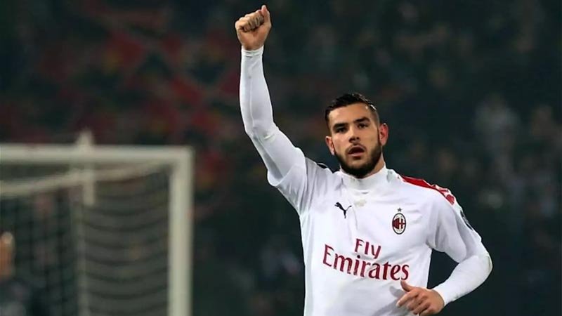 Hernandez scores at both ends to give Milan a win