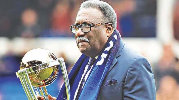 Clive Lloyd knighted
