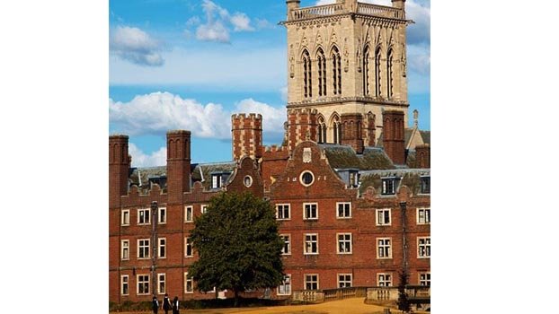 Bonamy Dobree School of English PGR Int’l scholarship