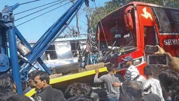 3 killed, 5 injured in Ctg road accident