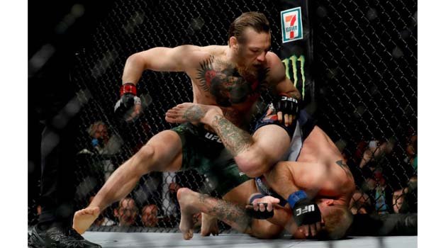 McGregor demolishes Cerrone in 40-second return to UFC octagon