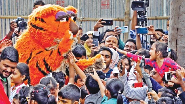 Shishu Prohor gives Book Fair a fillip