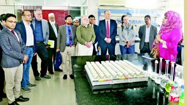 Canadian delegation visits BARI 