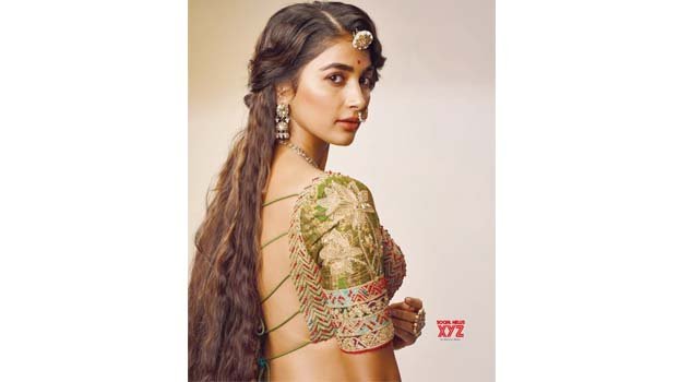 Pooja Hegde to star  opposite Salman Khan 