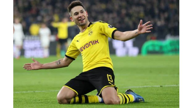 Dortmund ease past Frankfurt to ascend to second