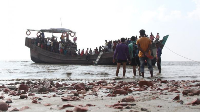 Risky journey through Bay continues - Bangladesh Post