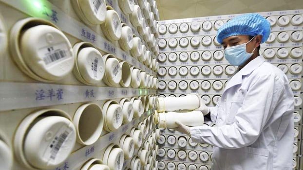 China reports 118 more virus deaths