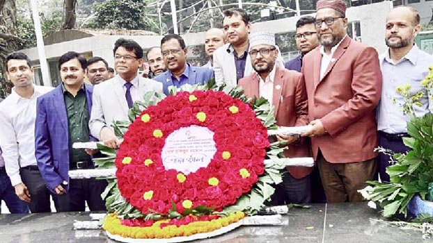 New leaders of Information Association pays homage  to Bangabandhu