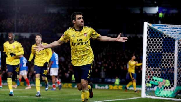 Arsenal beat Portsmouth to cruise into FA Cup QF