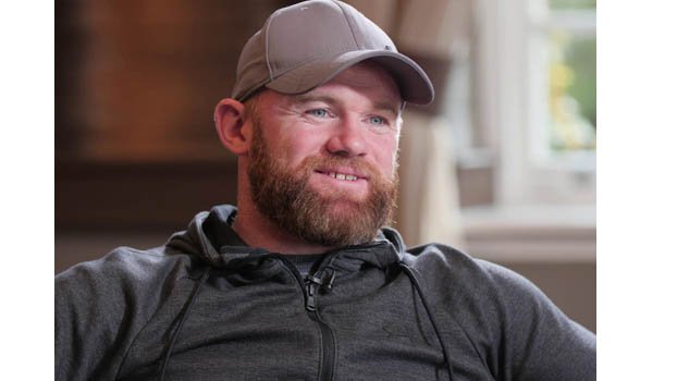 Rooney urges United  fans to be patient