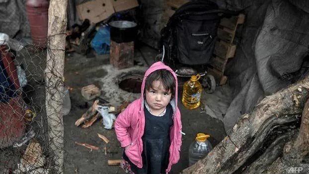 EU considers taking in 1,500 child refugees in Greece