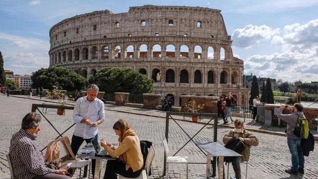 Italy readies new economic crisis plan aimed at families