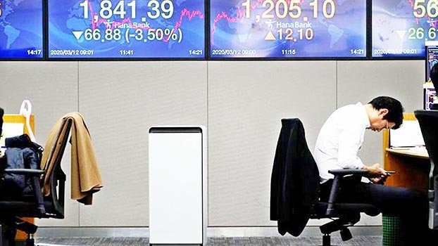 World stocks rise on spending  hopes, still set for worst week