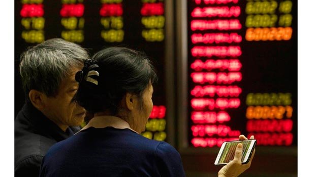 Asia stocks dive, dollar soars as ECB bazooka fails to ease fears