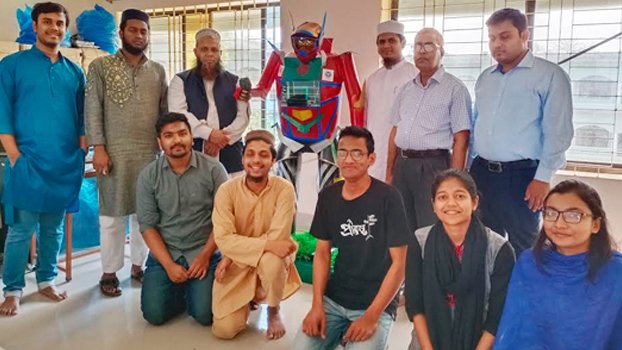 RUET students invent Robot Hallonik