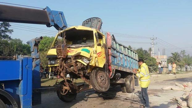 Six killed, 10 injured in Tangail road accident