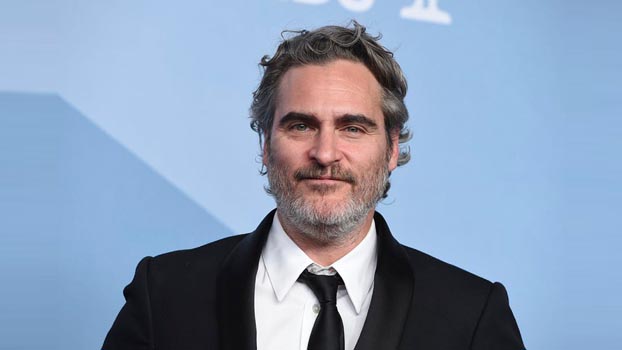 Joaquin Phoenix almost set himself on fire - Bangladesh Post