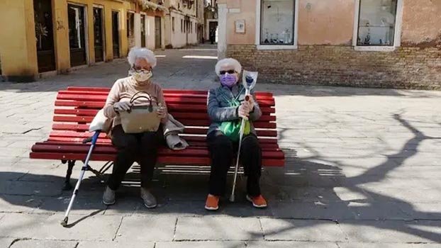 Italy death toll nears 20,000