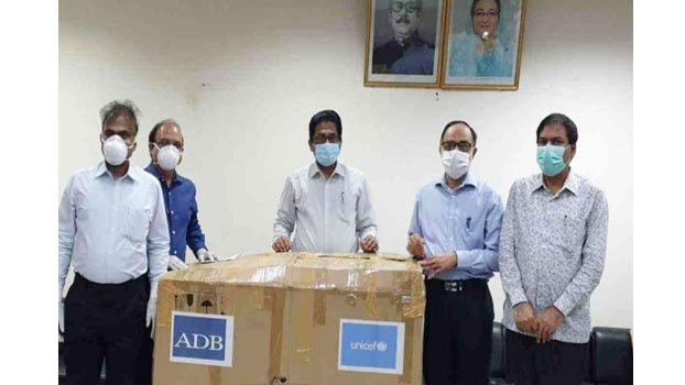 ADB gives medical  equipment to BD