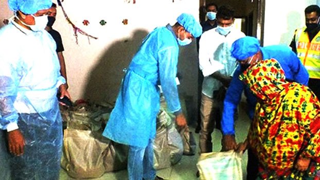 Police donates food to poor